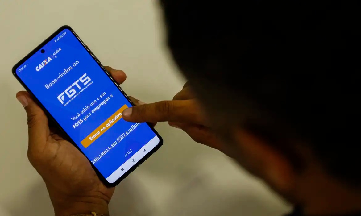 Saque-aniversário do FGTS passa a ter limite de empréstimos e de valores