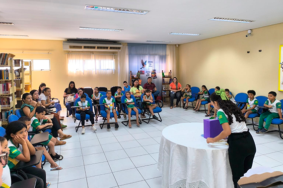Biblioteca da Vara do Trabalho de Piripiri recebe alunos da rede municipal