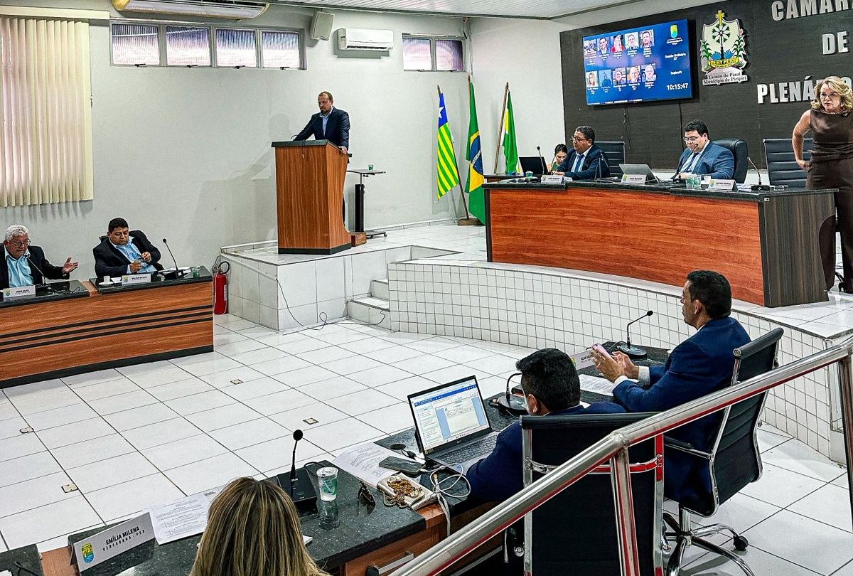 Câmara de Piripiri cobra soluções da Águas do Piauí sobre abastecimento de água