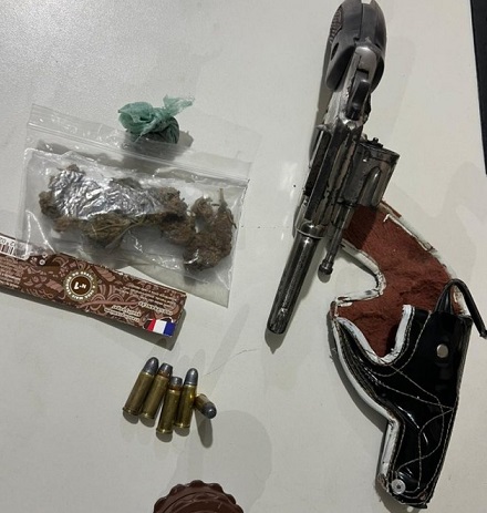 PRF prende condutor por porte ilegal de arma no Piauí