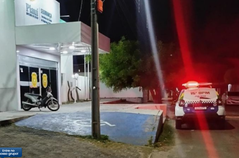 Homem é preso ao tentar invadir casa da ex-companheira