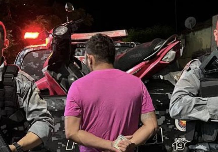 Homem é preso e motocicleta furtada na BR-343 é recuperada