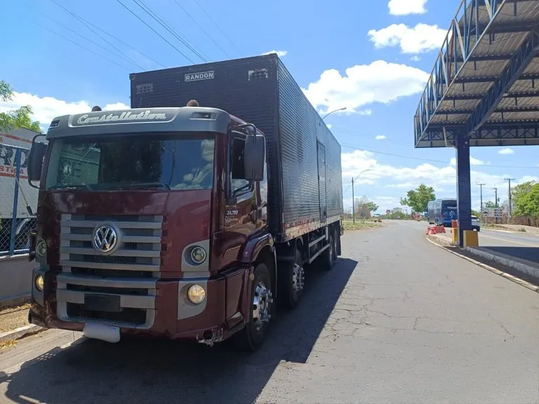 Caminhão é autuado por poluição durante fiscalização da PRF em Piripiri