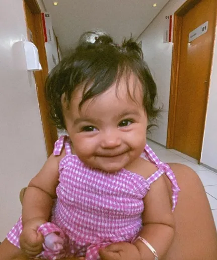 Família lança ação solidária para custear tratamento de Esther