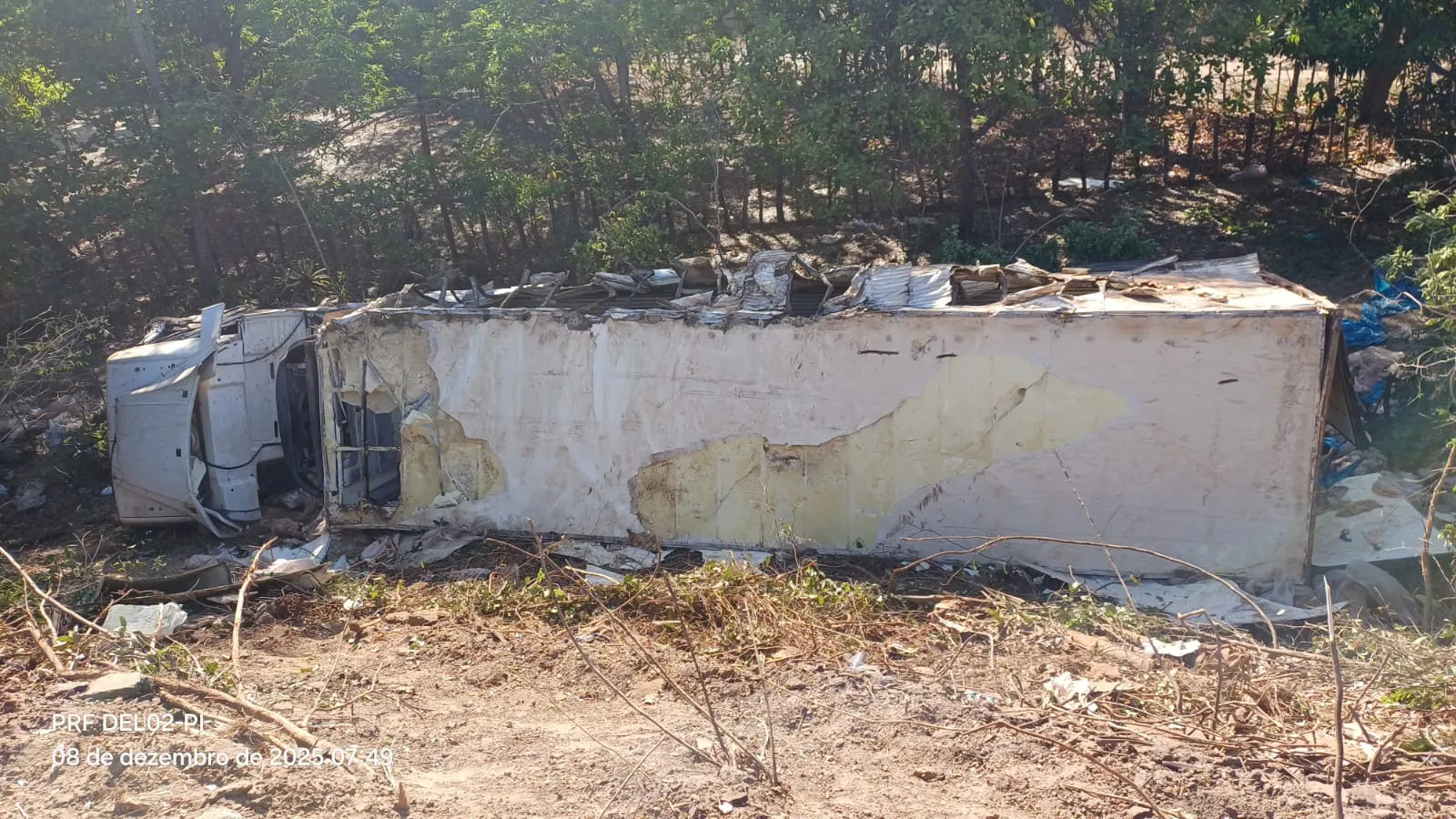 Acidente na BR-222 deixa motorista ferido em Piripiri
