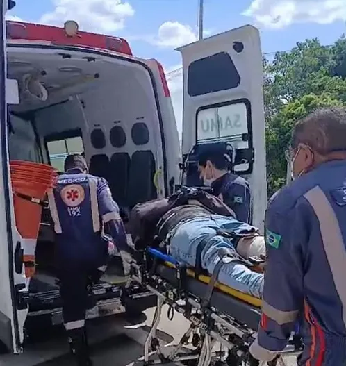 Colisão entre carro e moto na BR-343 deixa motociclista ferido em Piripiri