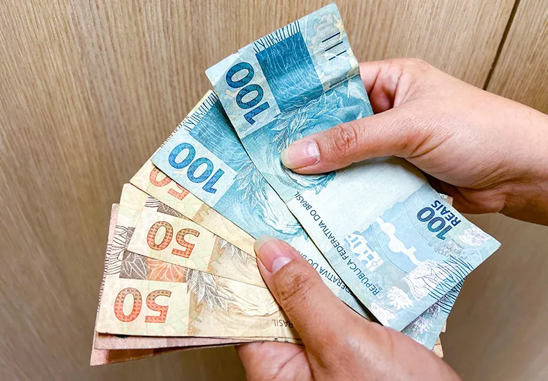 Refis 2025: contribuintes têm até segunda (15) para negociar débitos
