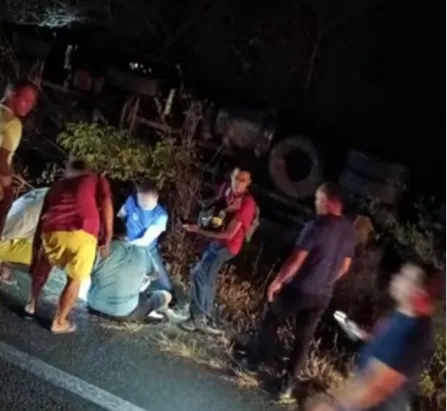 Colisão fatal tira a vida de quatro pessoas da mesma família