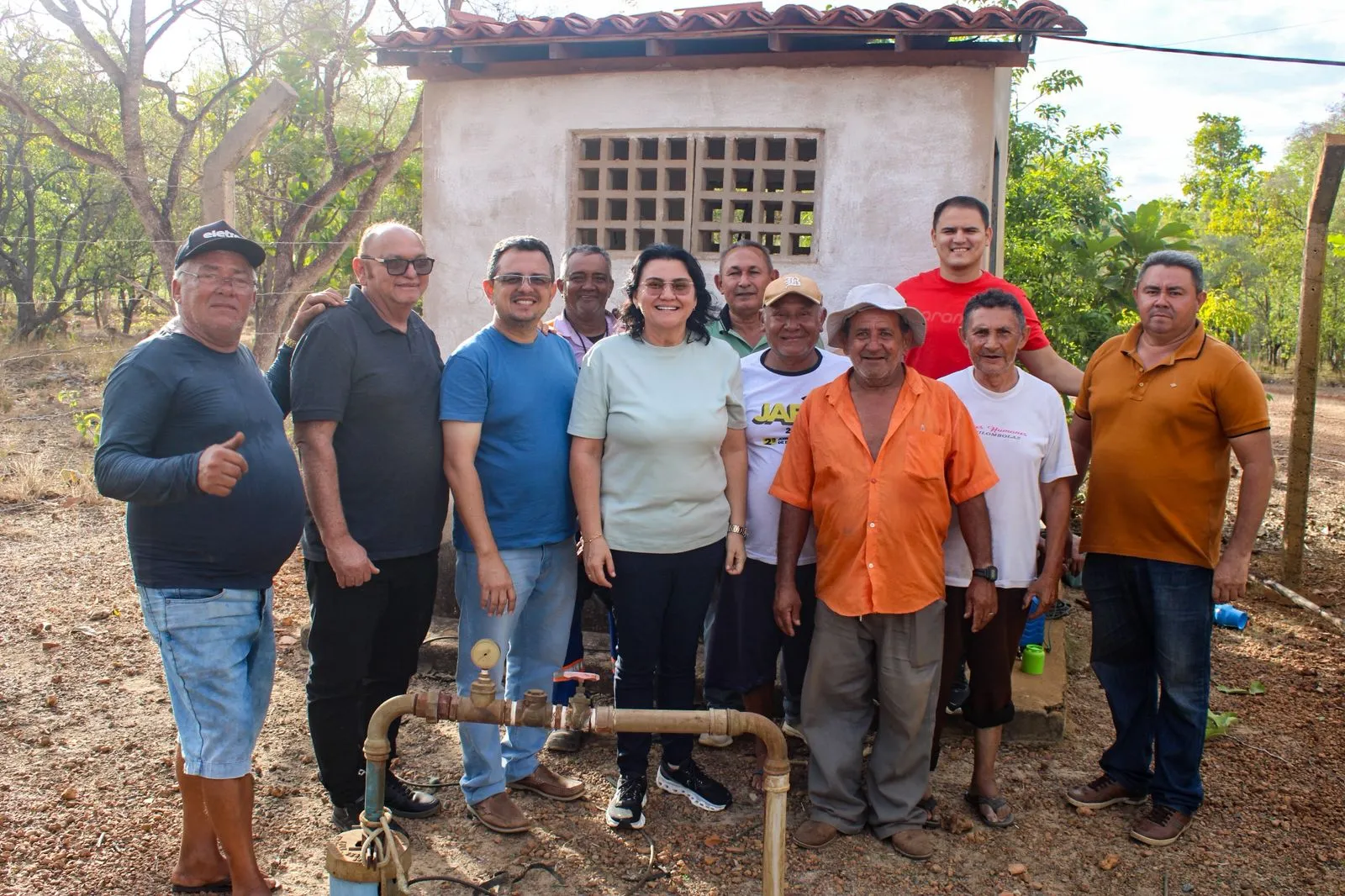 Prefeitura instala caixa d’água e beneficia 65 famílias na comunidade Vaquejador