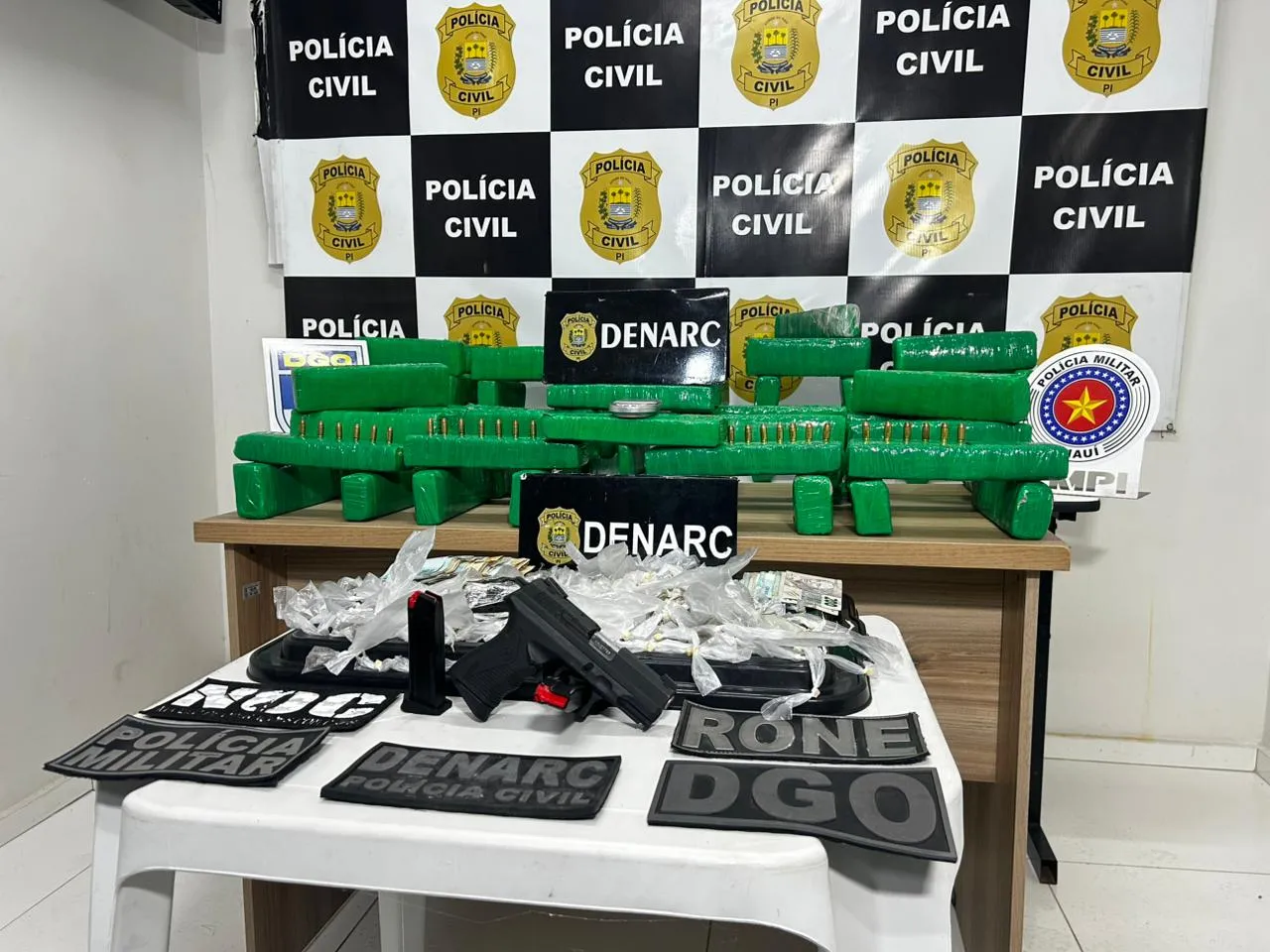 Polícia apreende 100 tabletes de maconha no Piauí