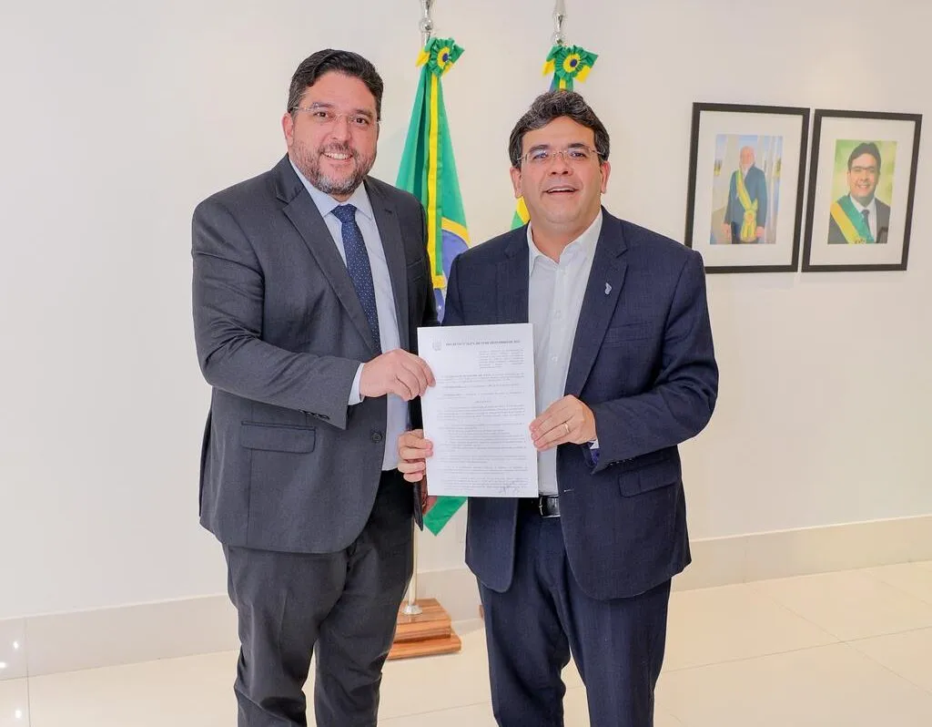 Rafael Fonteles autoriza concurso público unificado com 200 vagas