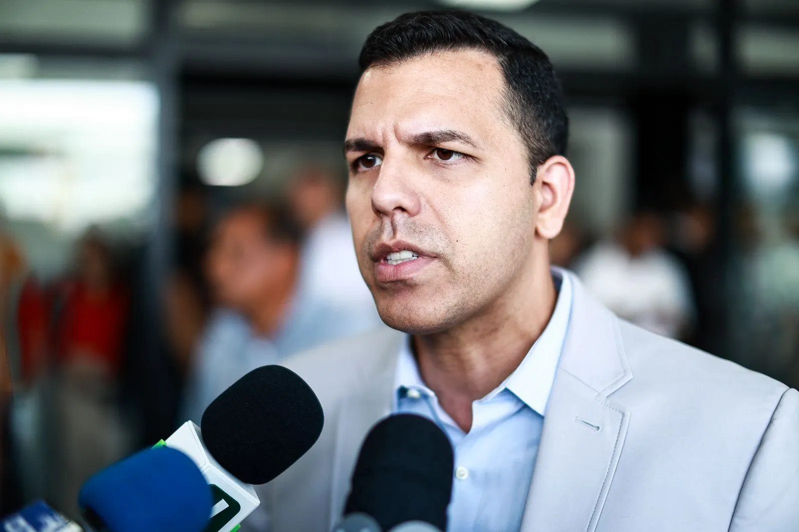 Governador Rafael Fonteles nomeia Rodrigo Torres na Seduc