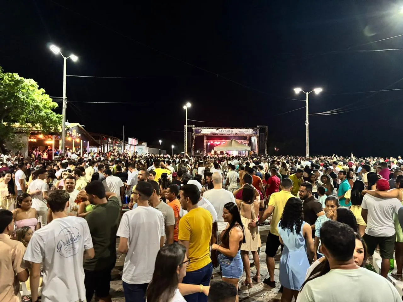Réveillon dos Encantos 2026 celebra a chegada do novo ano em Piracuruca
