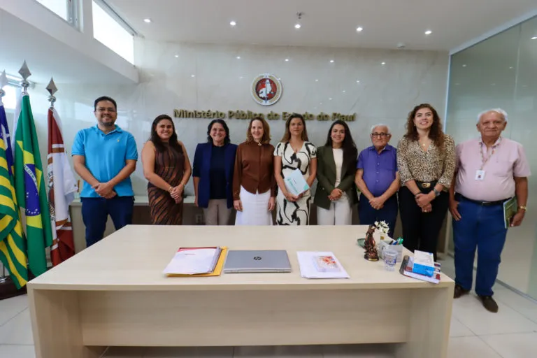 MPPI e Município de Piripiri discutem estratégias para encerramento de lixão