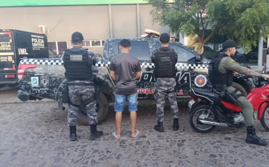 Força Tática apreende moto suspeita de clonagem em Piripiri
