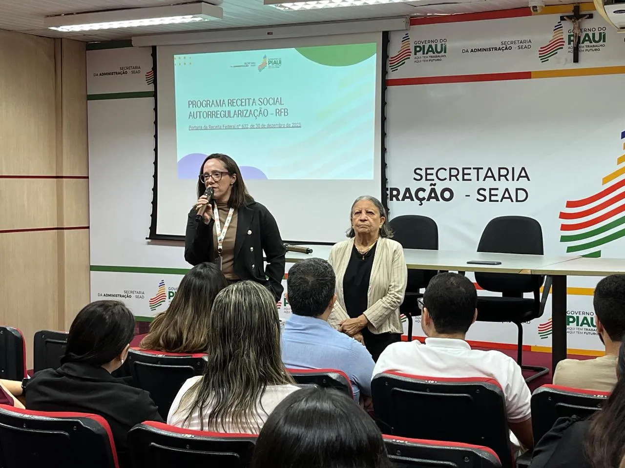 Governo do Estado reúne secretarias para orientar sobre mudanças no eSocial