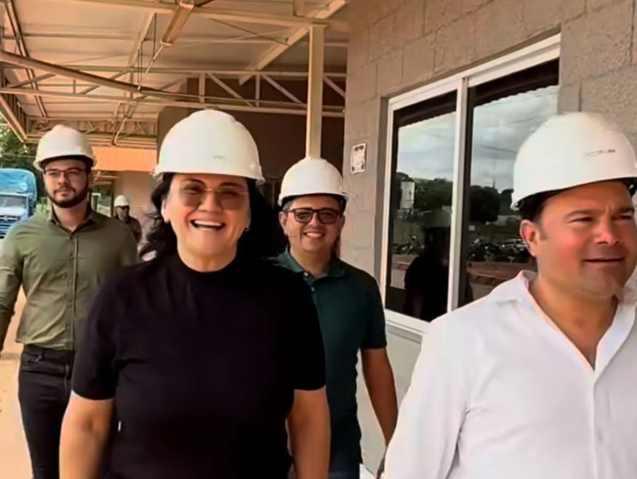 Secretário Neto da Chrisfapi visita grupo Granja Regina em Altos