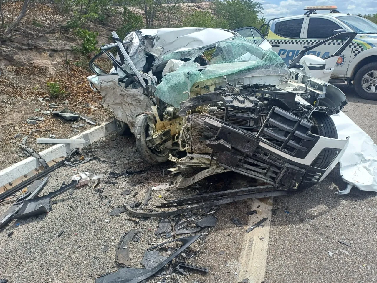 Acidente deixa três mortos e quatro feridos na BR-407 no Piauí