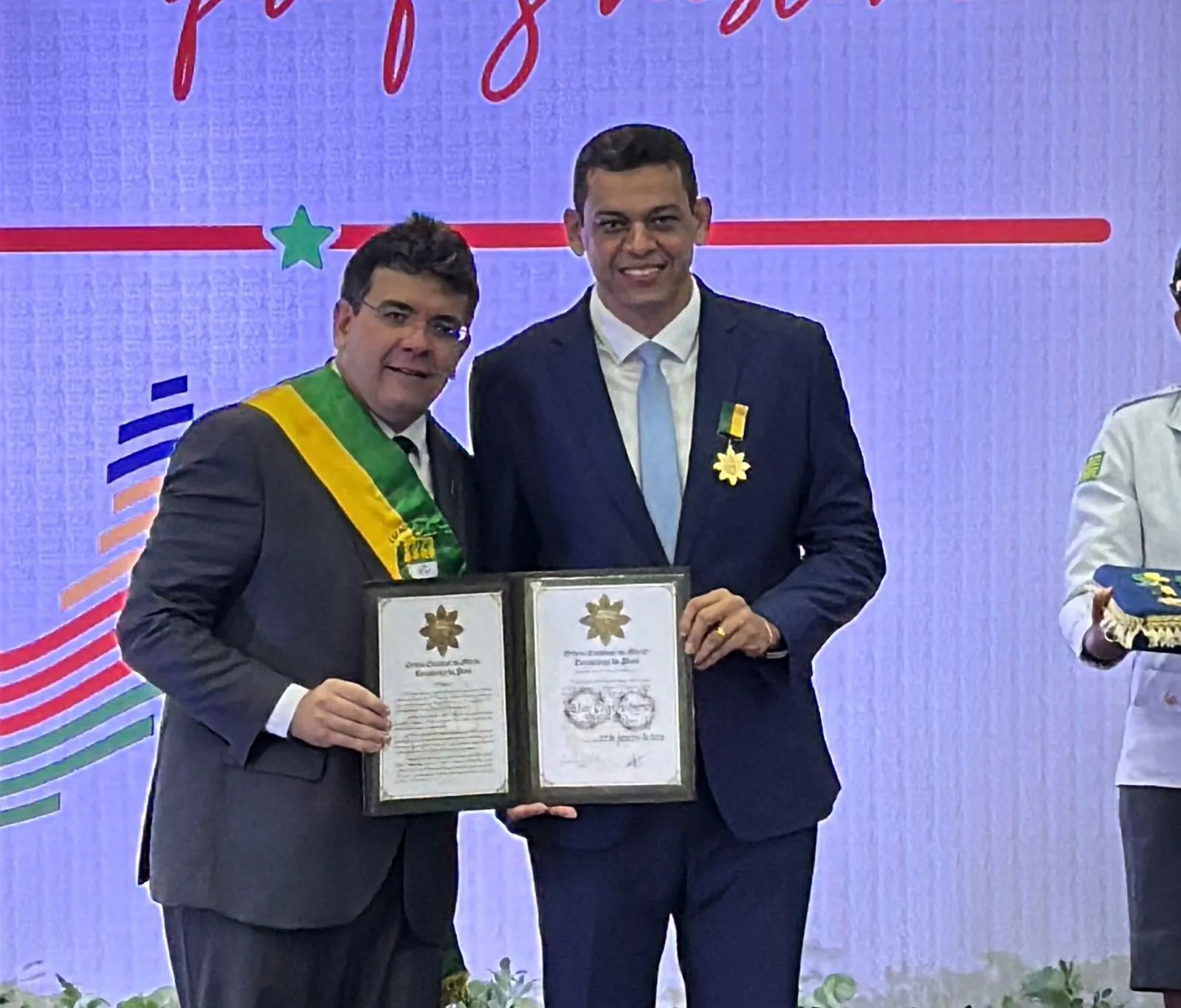 Ver. Alan Osório recebe do Governo do Piauí a Ordem do Mérito Renascença
