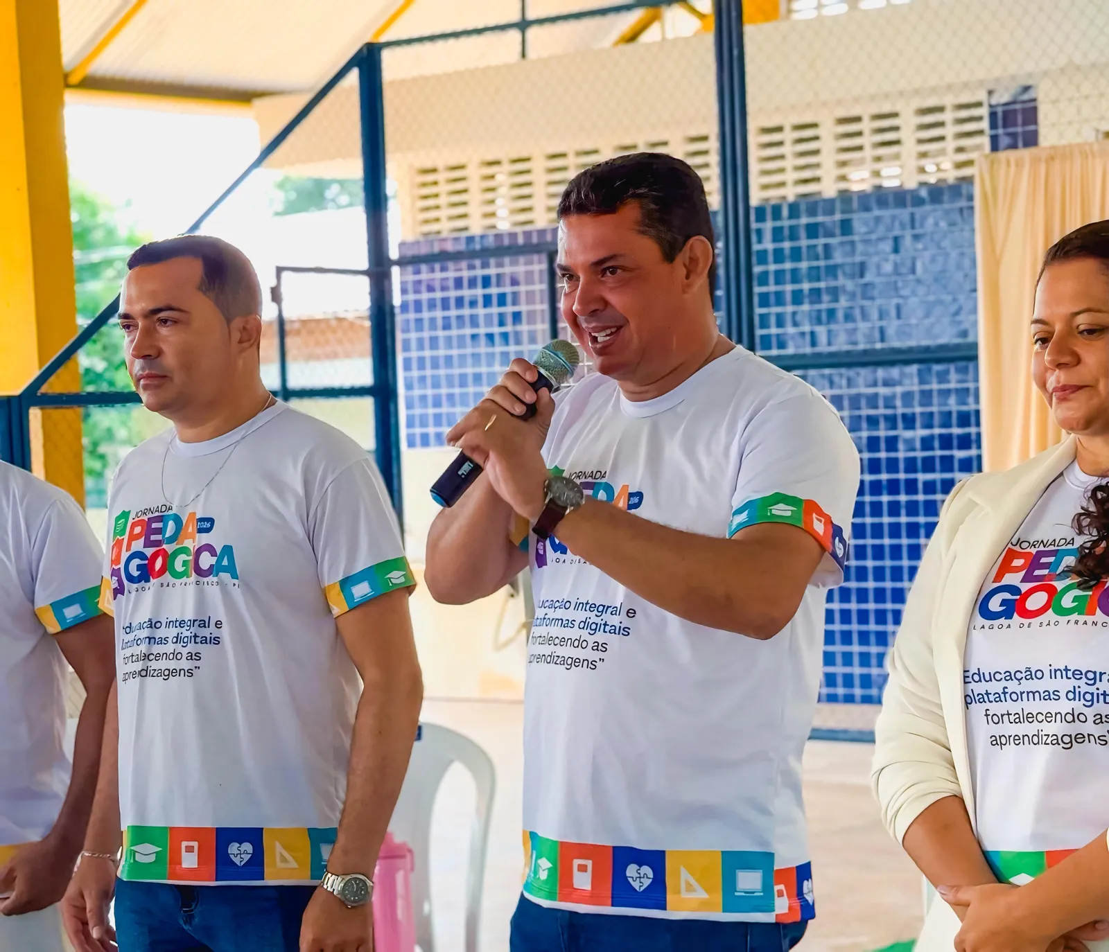 Prefeito João Arilson anuncia reajuste de 10% no piso dos professores