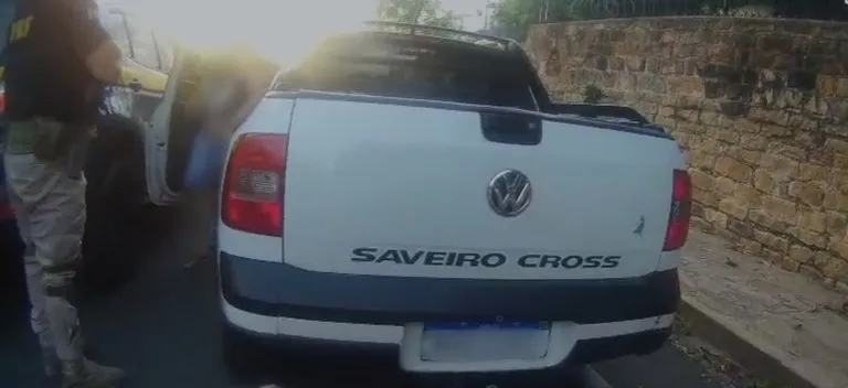 PRF prende condutor por embriaguez ao volante após fuga em Piripiri 