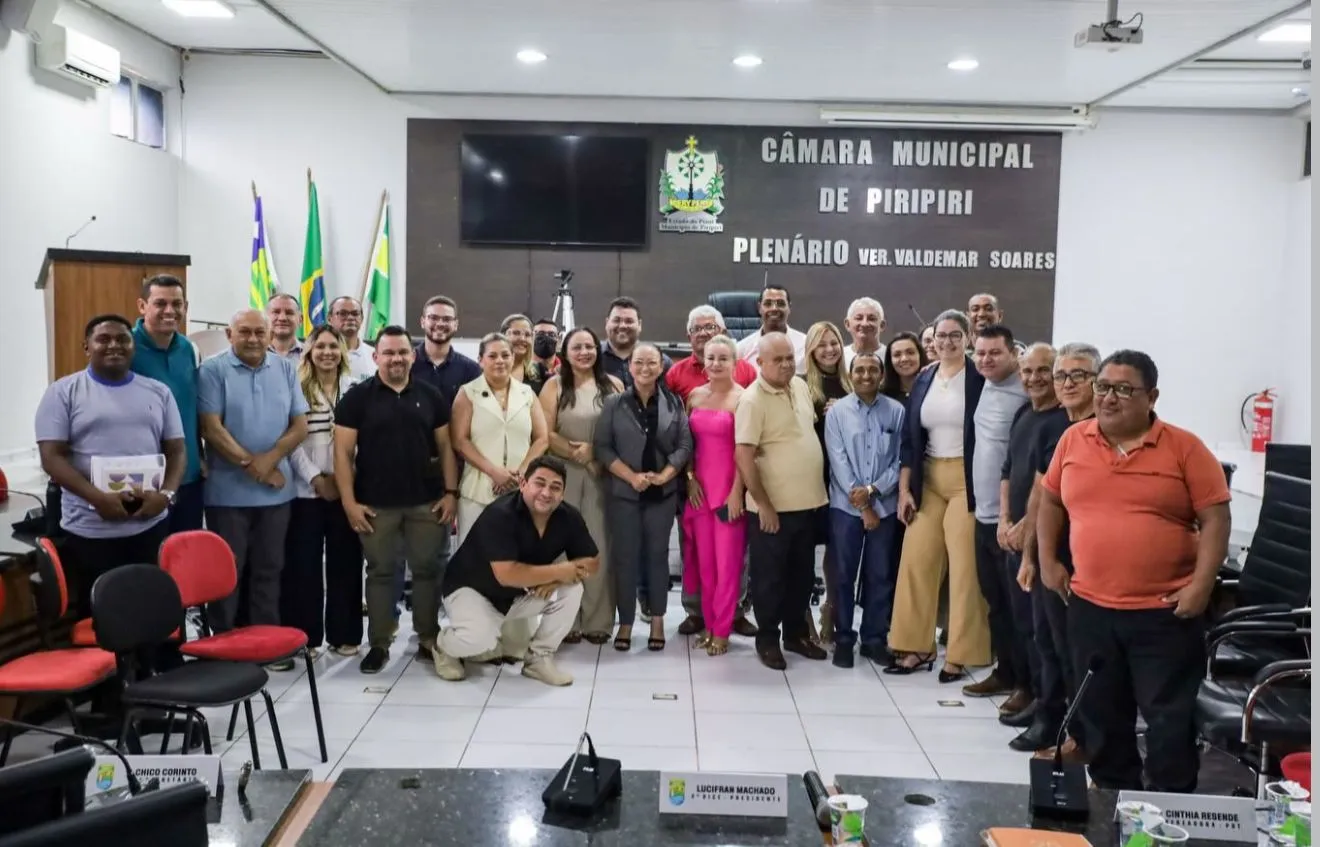 Câmara de Vereadores e Secretários alinham ações para 2026 em Piripiri