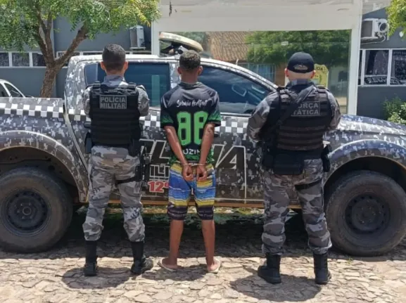 Homem com mandado em aberto é preso no bairro Paciência, em Piripiri