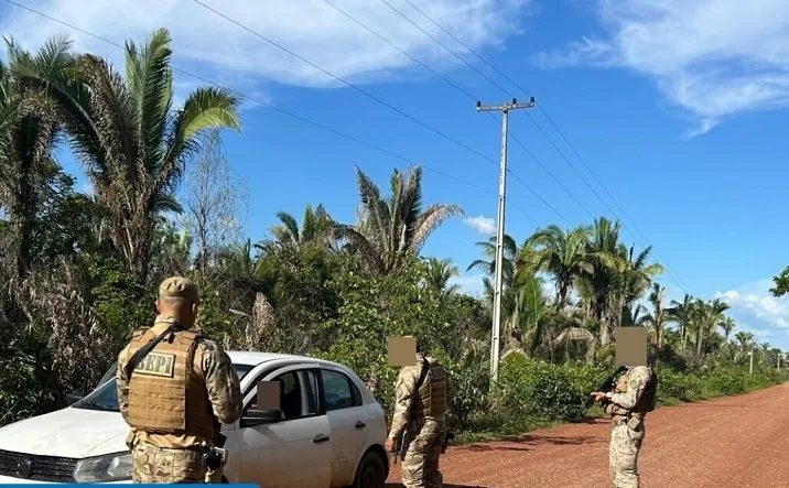 BEPI recupera carro roubado e prende motorista