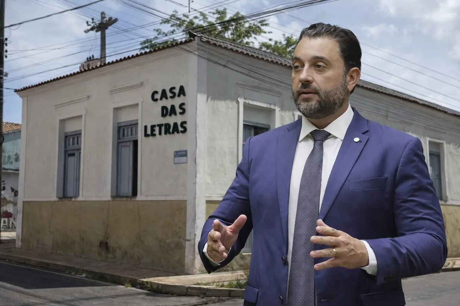 Deputado Átila destina R$ 1 milhão para reforma da Casa das Letras em Piripiri