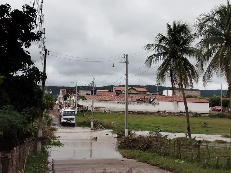 Chuvas deixam 28 famílias desabrigadas em cidade do PI