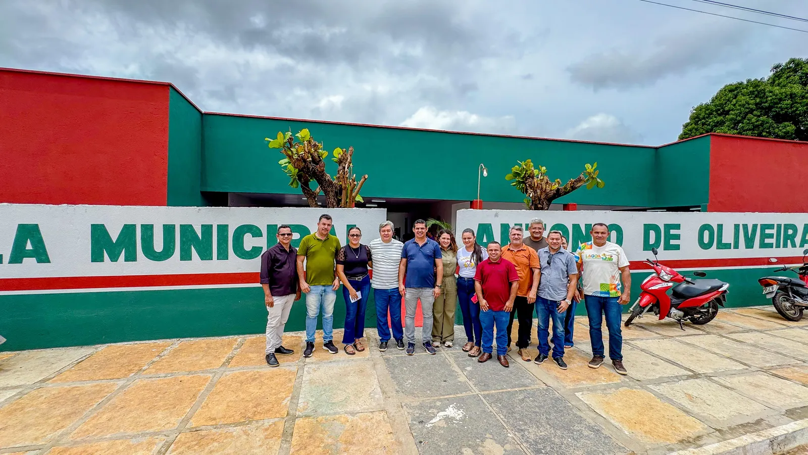 João Arilson entrega quatro escolas reformadas em Lagoa de São Francisco