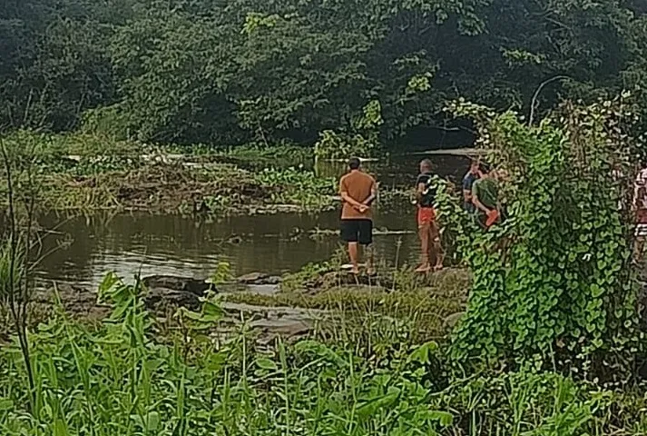 Corpo de pescador é encontrado em Barras