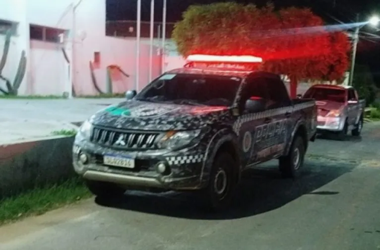 Mulher é baleada de raspão no peito durante tentativa de assalto