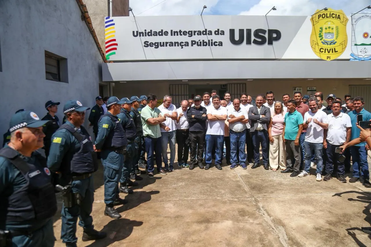 Rafael Fonteles inaugura unidade integrada de segurança em Batalha