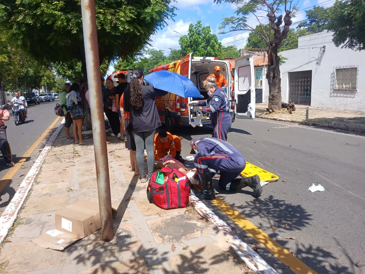 Idosa fica ferida após atropelamento no Centro de Piripiri