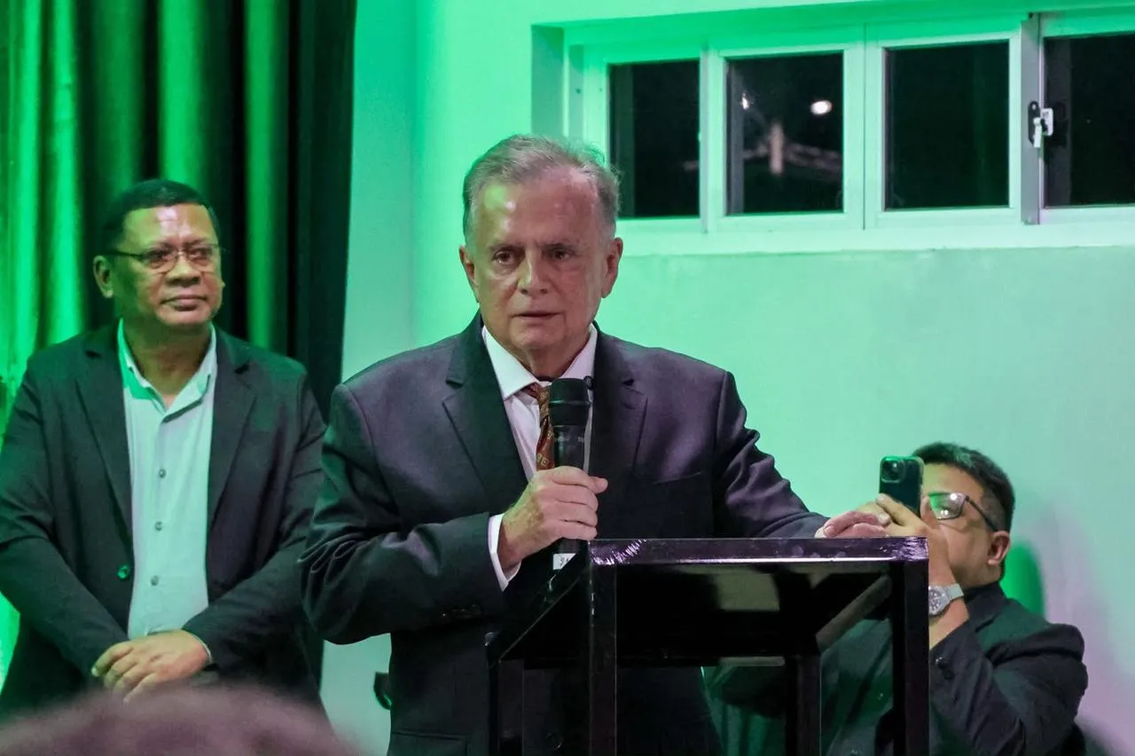 Deputado federal Flávio Nogueira recebe Título de Cidadão Piripiriense