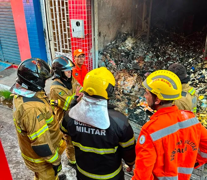 Incêndio de grandes proporções em Piracuruca é controlado pelo CBM