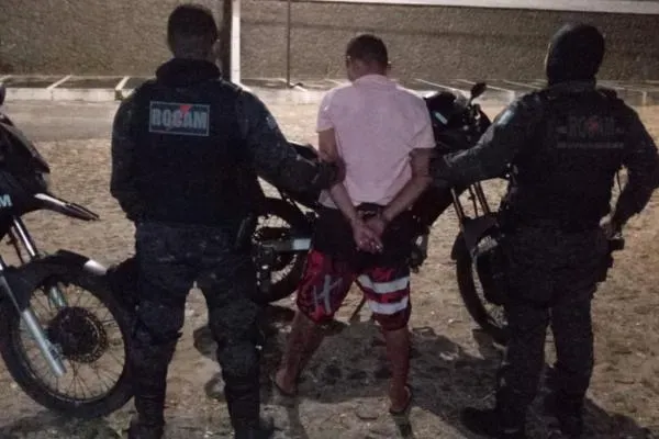 Pedreiro é preso após denúncia de importunação sexual contra adolescente