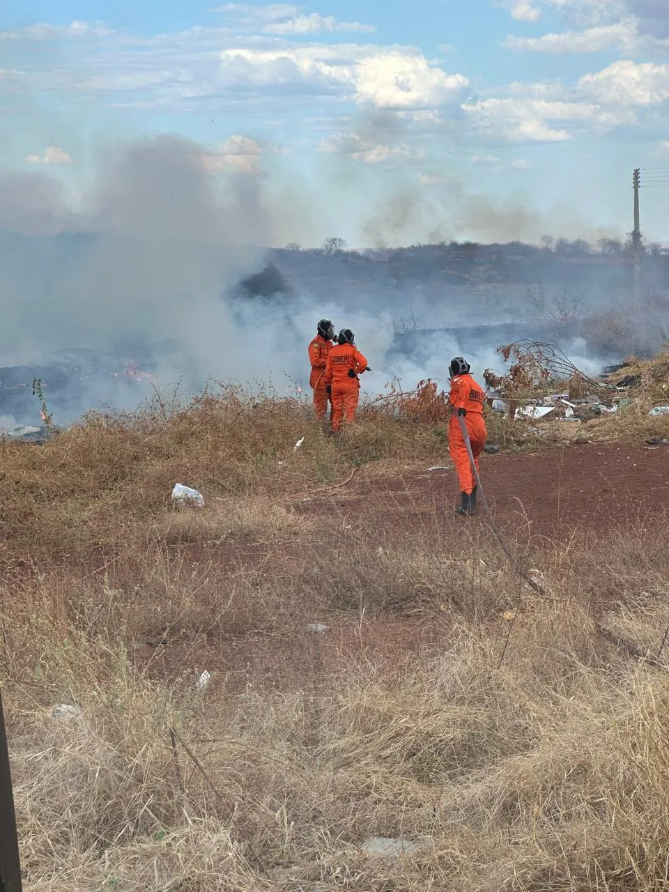 Corpo de Bombeiros atende cinco incêndios em vegetação em apenas cinco horas