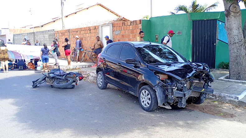 Motociclista morre no hospital após grave acidente