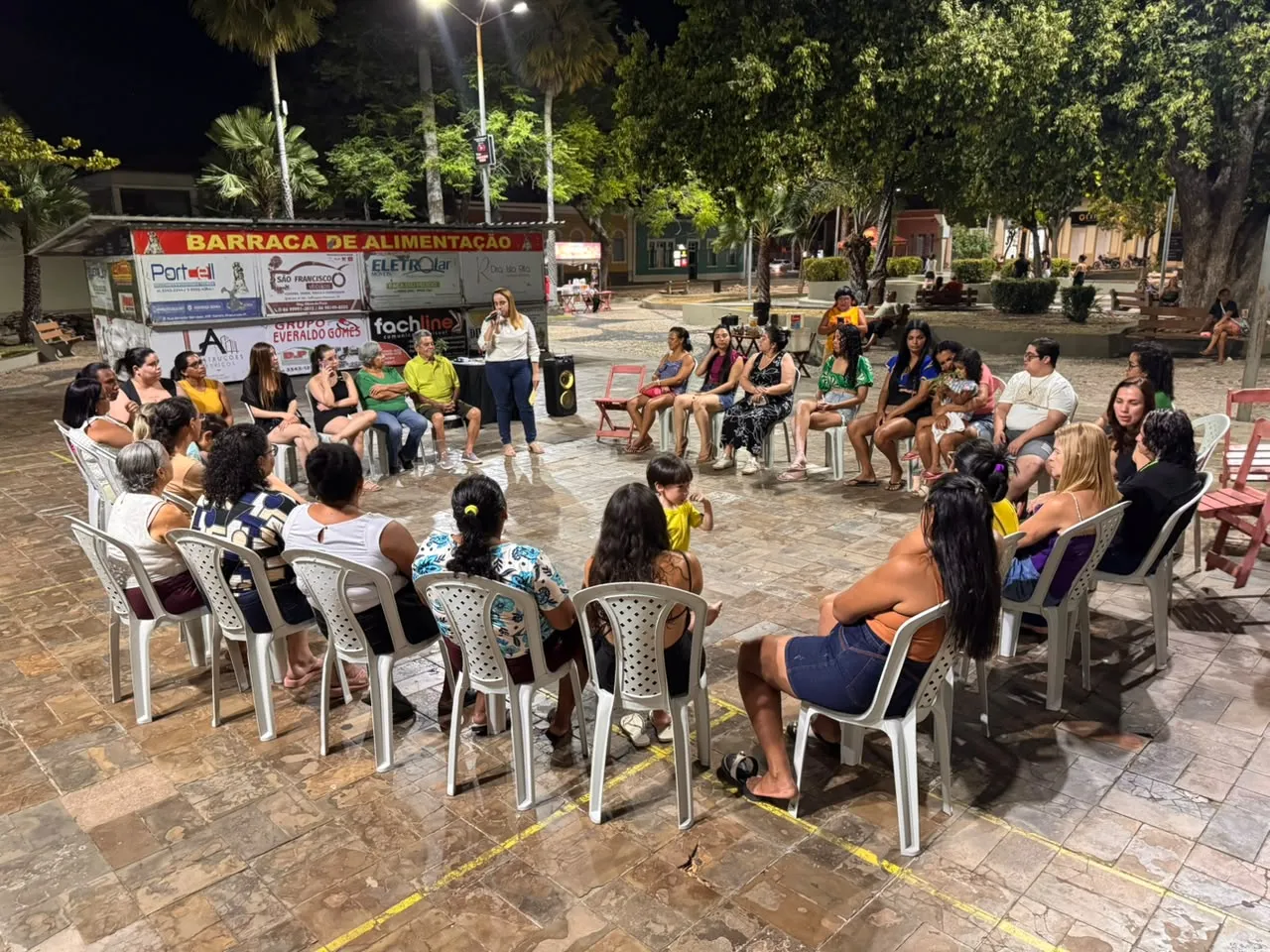 Feirinha na Praça une lazer, integração e reflexão em Piracuruca