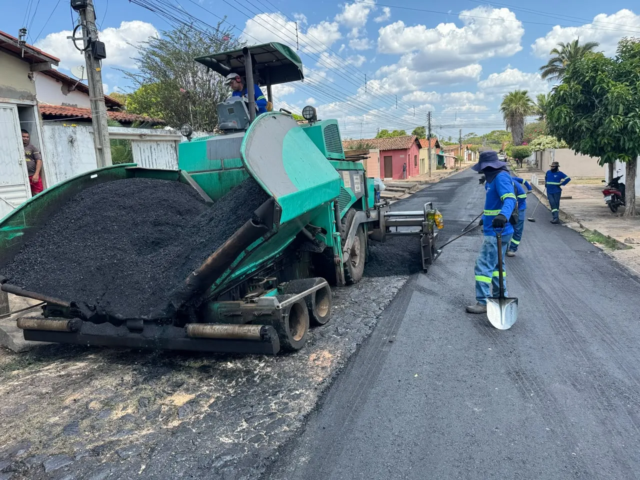 Piripiri avança na pavimentação com obras na Rua Aristeu Tupinambá
