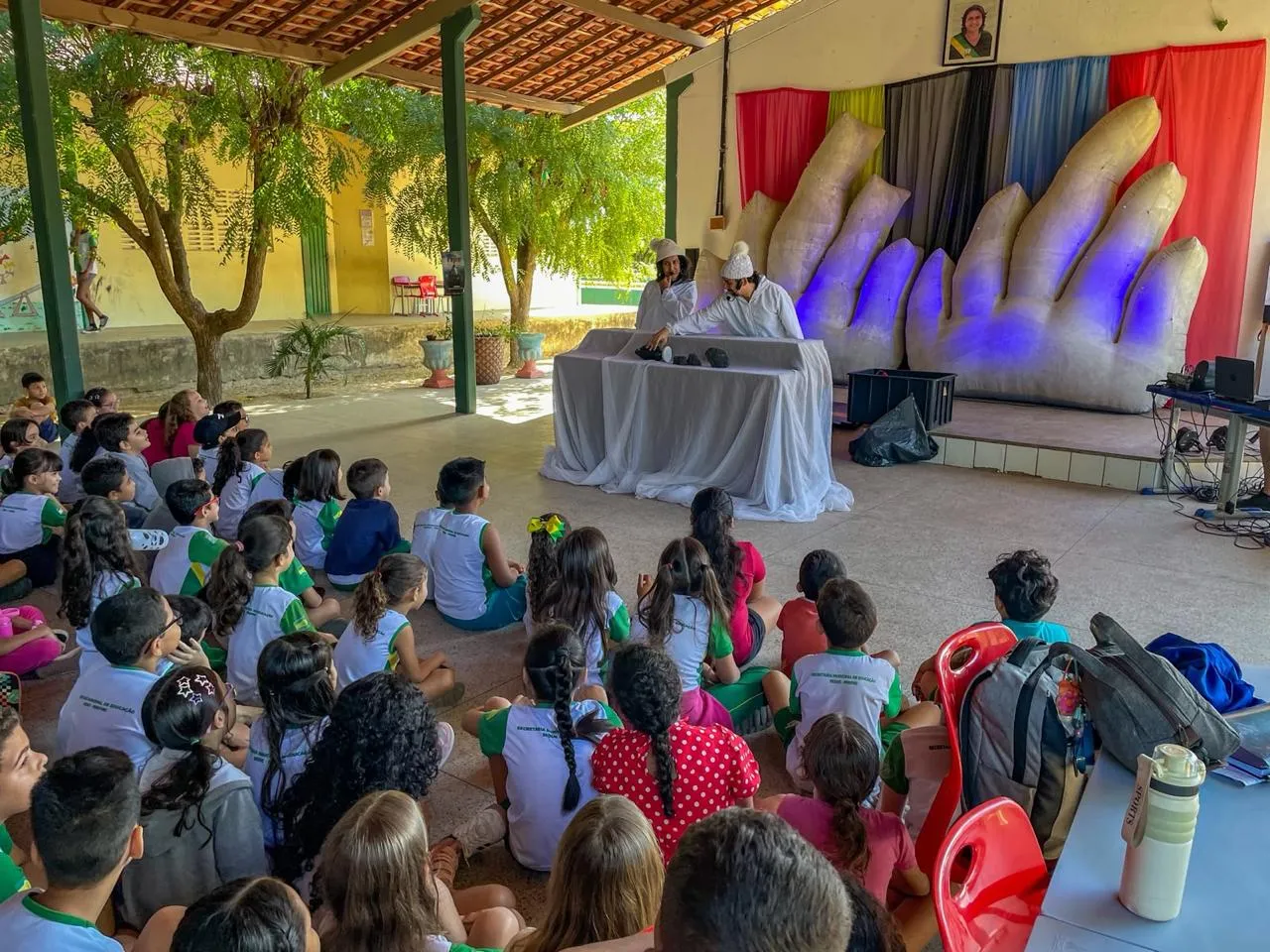 Espetáculo do Buzum une diversão e educação ambiental em Piripiri