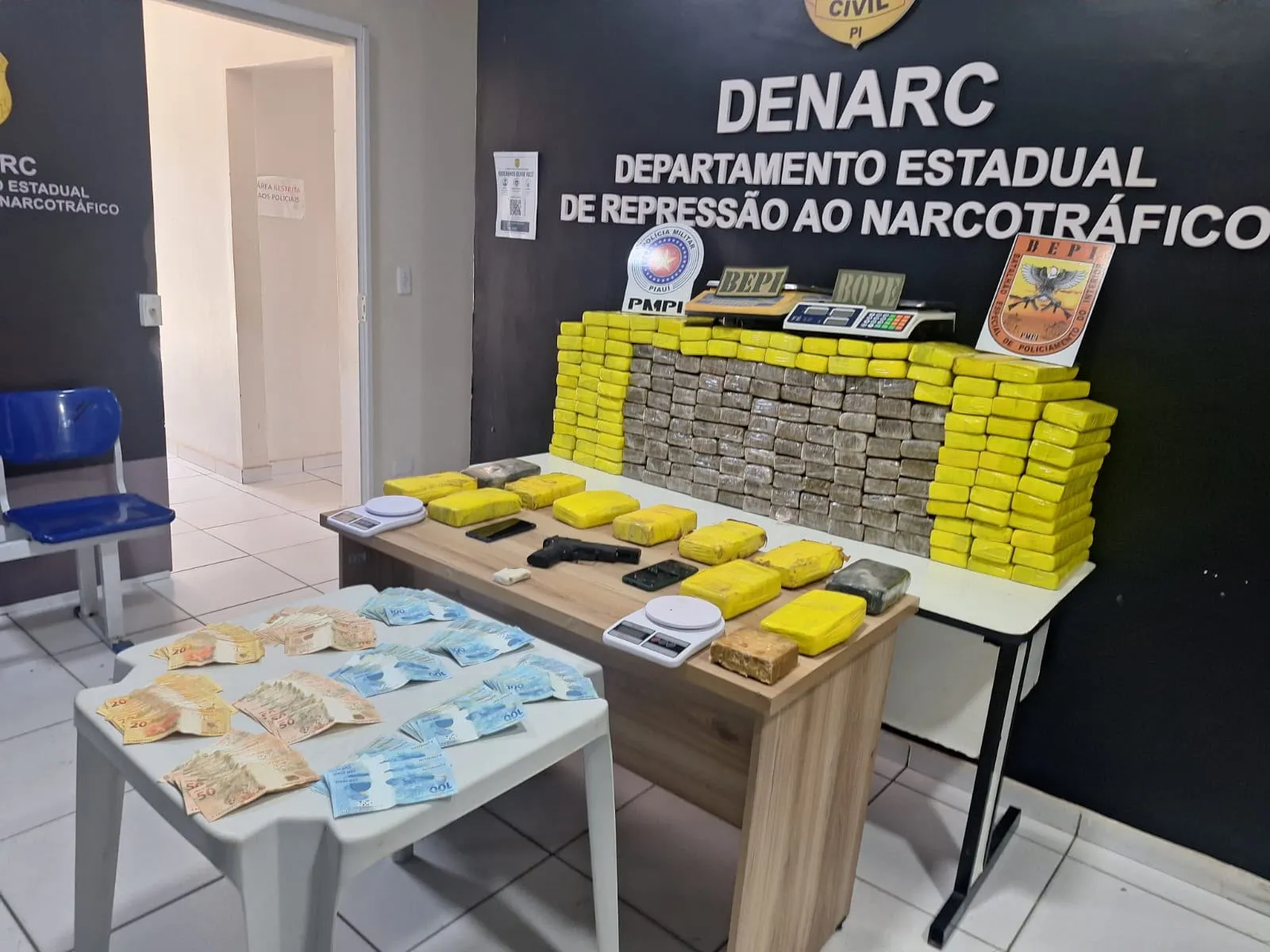Carga de 200 kg de drogas vinda de SP é apreendida no PI