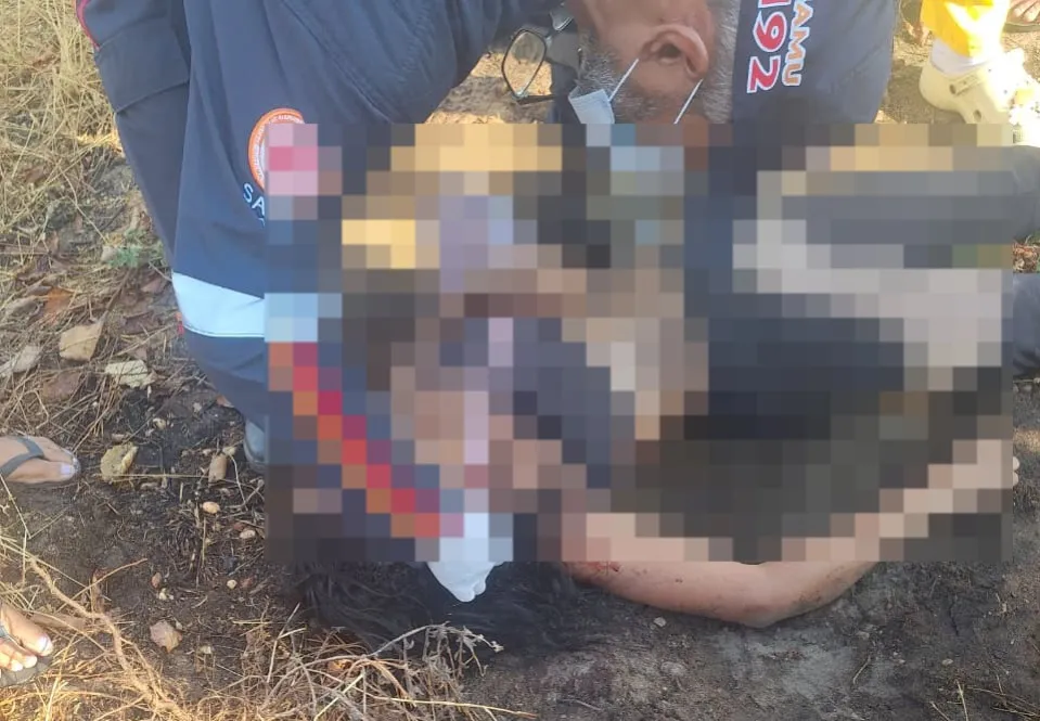 Namorado é suspeito de atirar três vezes em rosto de mulher